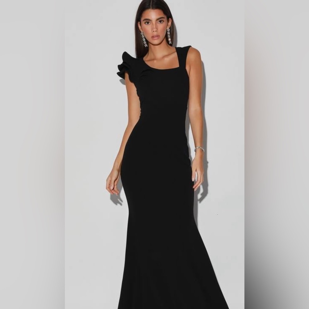 Lucette Black Sleeveless Ruffled Mermaid Maxi Dress